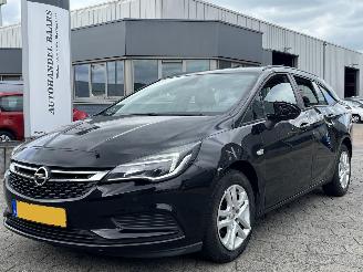 Schadeauto Opel Astra Sports Tourer 1.0 Turbo Online Edition 2018/11
