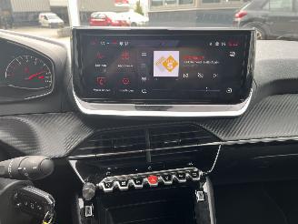 Peugeot 208 1.2 PureTech 75 Style picture 19