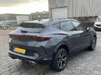 Vaurioauto  passenger cars Cupra Formentor 1.5 TSI e-Hybrid copper edition 2025/8