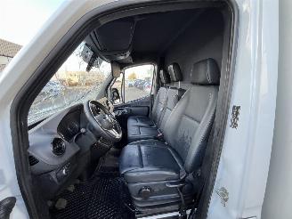 Mercedes Sprinter 317 1.9 CDI L3 RWD picture 14