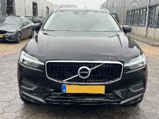 Volvo Xc-60 2.0 B4 Momentum Advantage AUTOMAAT picture 2