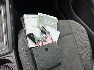 Volkswagen Golf 1.0 eTSI Life Business picture 22