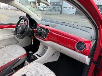 Volkswagen Up! 1.0 move up! BlueMotion picture 15