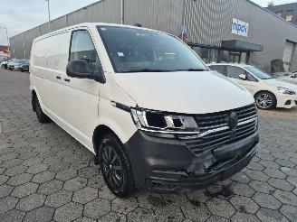 Volkswagen Transporter T6 150pk automaat picture 4