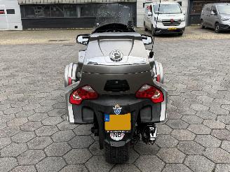Can-Am  Tour Spyder picture 5