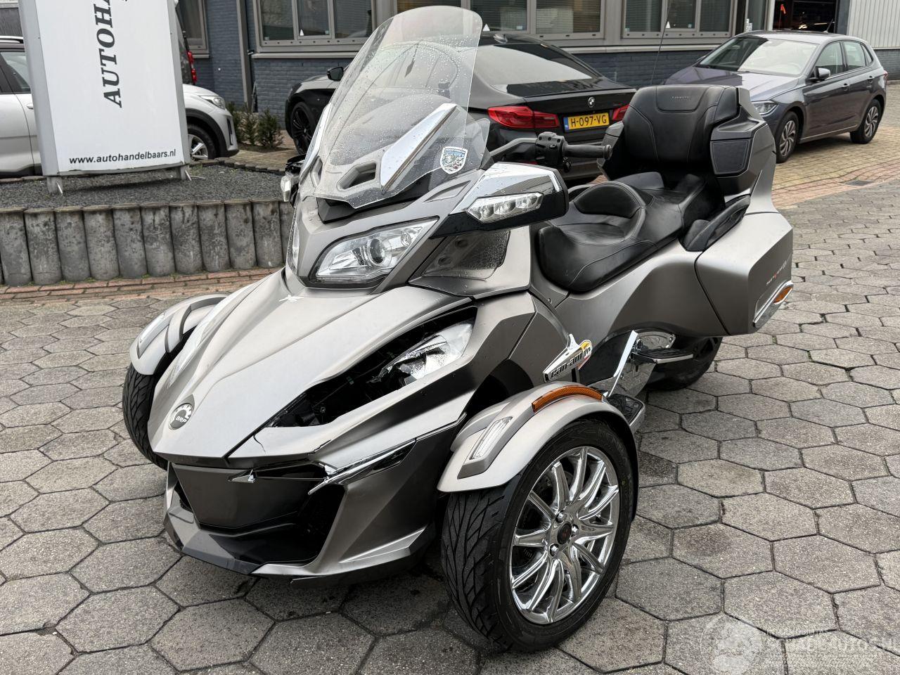 Can-Am  Tour Spyder