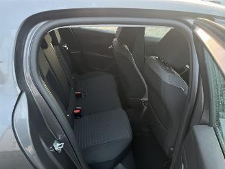 Peugeot 208 1.2 PureTech Active picture 10
