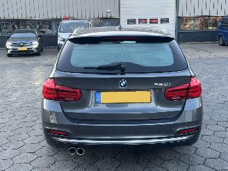 BMW 3-serie Touring 320i Luxury Edition picture 5