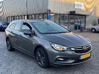 Opel Astra Sports Tourer 1.0 Turbo 120 Jaar Edition picture 3