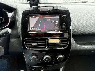 Renault Clio Estate 0.9 TCe Limited picture 15