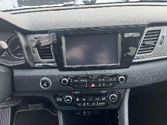 Kia Niro 1.6 GDi Hybrid ExecutiveLine picture 17