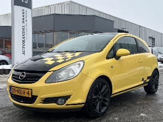 uszkodzony samochody osobowe Opel Corsa 1.4-16V Color Edition 2010/8