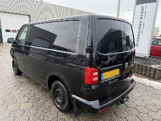 Volkswagen Transporter 2.0 TDI L1H2 Highline picture 7