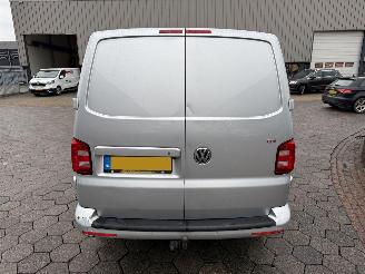 Volkswagen Transporter 2.0 TDI  L2H3 Highline Automaat picture 8