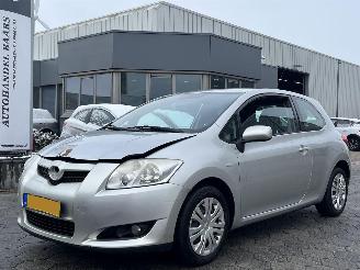 Vaurioauto  passenger cars Toyota Auris 1.4-16V 2007/11