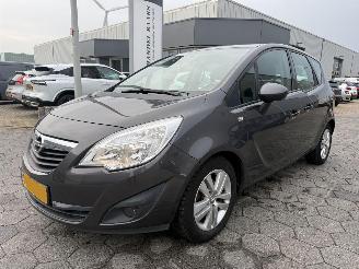 Damaged car Opel Meriva 1.4 Turbo Cosmo 2011/1
