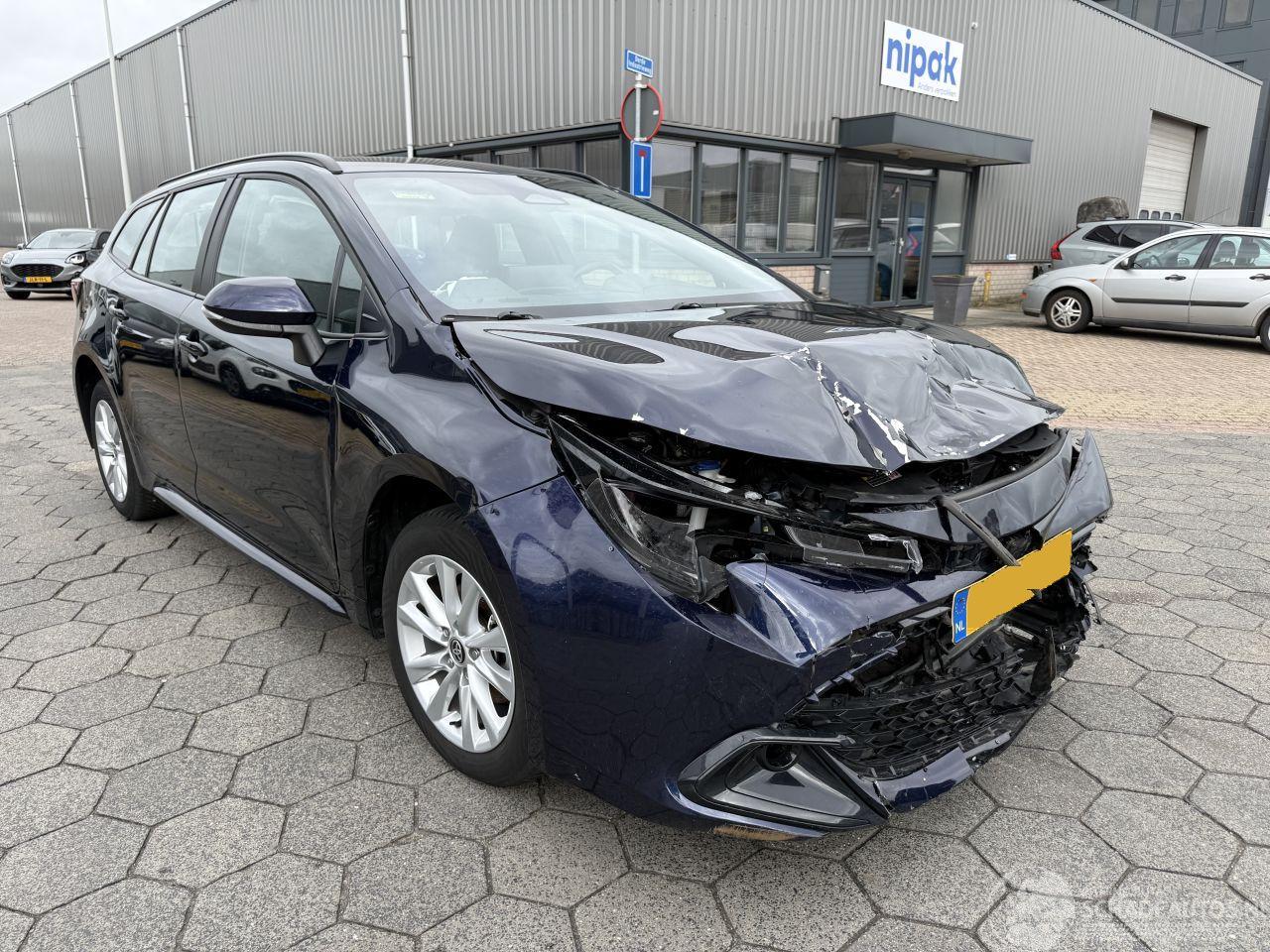 Toyota Corolla Touring Sports Hybrid 140 Active