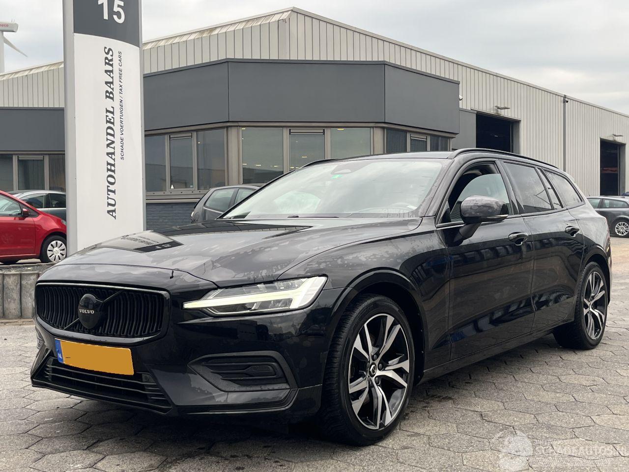 Volvo V-60 2.0 B3 Essential Edition