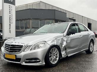 krockskadad bil auto Mercedes E-klasse 300 CDI Avantgarde AUTOMAAT 2010/7