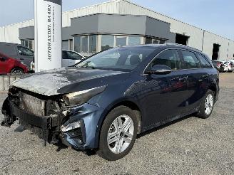 skadebil auto Kia Ceed 1.0 T-GDi DynamicLine 2019/1