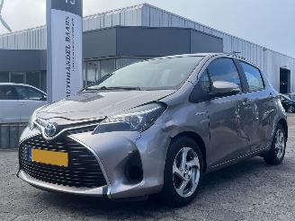  Toyota Yaris 1.5 Hybrid Lease 2016/1