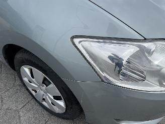 Toyota Auris 1.3 Access picture 9
