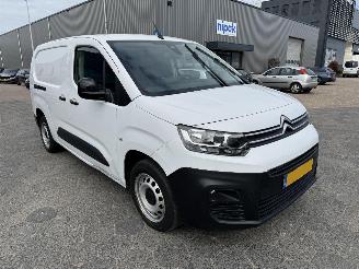 dommages fourgonnettes/vécules utilitaires Citroën Berlingo 1.5 BlueHDi 100 S&S L2 2023/10