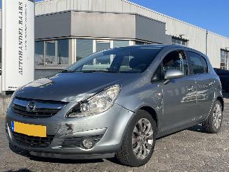 krockskadad bil auto Opel Corsa 1.4-16V \'111\' Edition 2010/10