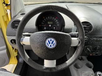 Volkswagen Beetle 2.0 Highline picture 16