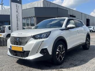 krockskadad bil auto Peugeot e-2008 EV Allure 50 kWh 2020/11