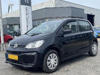 skadebil auto Volkswagen Up! 1.0 2021/8