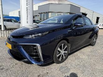 Auto incidentate Toyota Mirai FCV Executive 2016/4