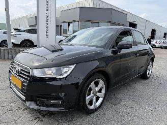 krockskadad bil auto Audi A1 SPORTBACK  1.4 TDI Sport Pro Line 2015/7