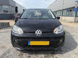 Volkswagen Up! 1.0 high up! BlueMotion picture 2