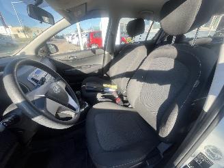 Hyundai I-20 1.2i Business Edition picture 15