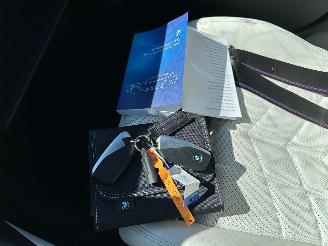 BMW 5-serie Touring 550e xDrive picture 24