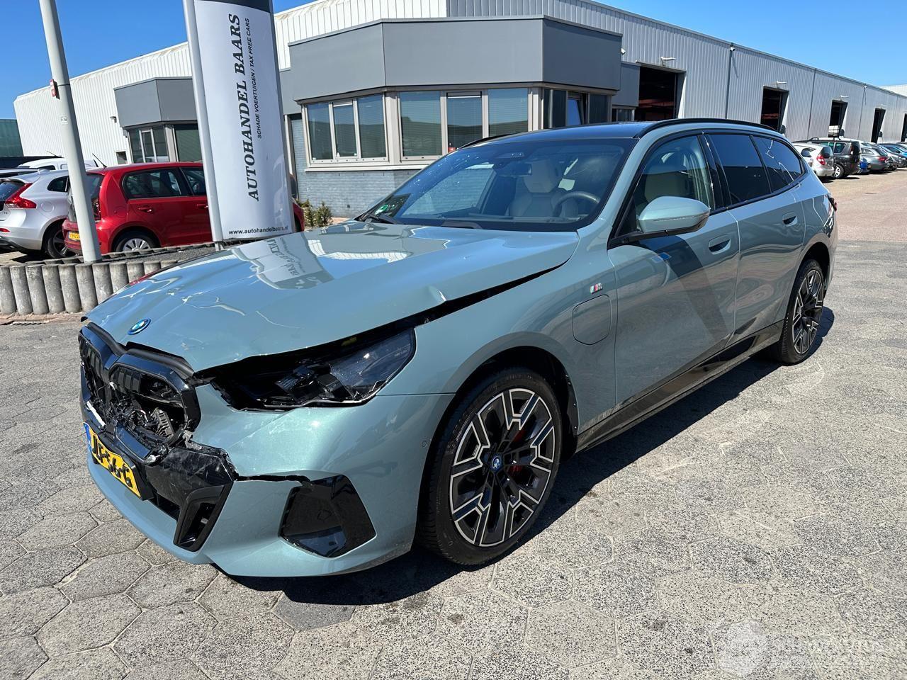 BMW 5-serie Touring 550e xDrive