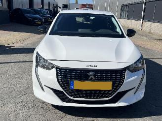 Peugeot 208 1.2 PureTech Active Pack picture 2