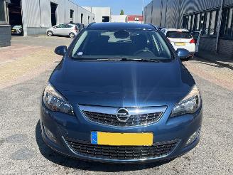 Opel Astra Sports Tourer 1.6 Turbo Sport picture 2