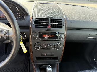 Mercedes A-klasse AUTOMAAT 170 Elegance picture 19