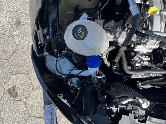 Unfallwagen Ford Fiesta 1.0 EcoBoost Hybrid ST-Line X 2022/12