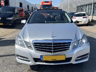 Mercedes E-klasse 300 CDI Avantgarde AUTOMAAT PANO picture 2