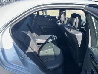 Mercedes E-klasse 300 CDI Avantgarde AUTOMAAT PANO picture 11