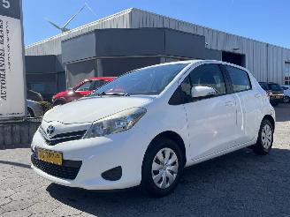 skadebil auto Toyota Yaris 1.0 VVT-i Aspiration 2012/4