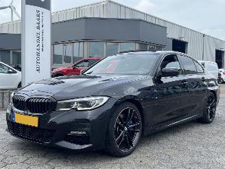 Vaurioauto  passenger cars BMW 3-serie 330i High Executive AUTOMAAT 2019/7