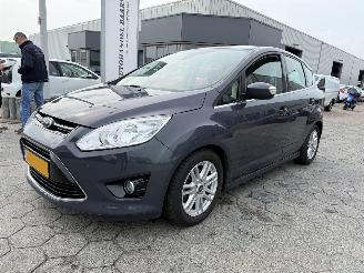damaged passenger cars Ford C-Max 1.0 Titanium 2013/7