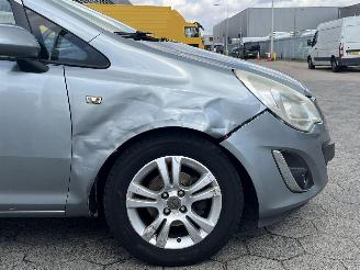 Opel Corsa 1.2-16V Anniversary Edition picture 4