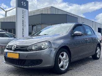 Coche accidentado Volkswagen Golf 1.4 Trendline 2010/3