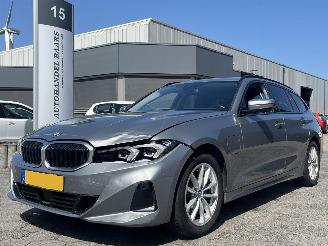 Damaged car BMW 3-serie Touring 320e AUTOMAAT 2022/10