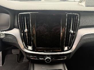 Volvo V-60 2.0 B3 Inscription AUTOMAAT picture 16